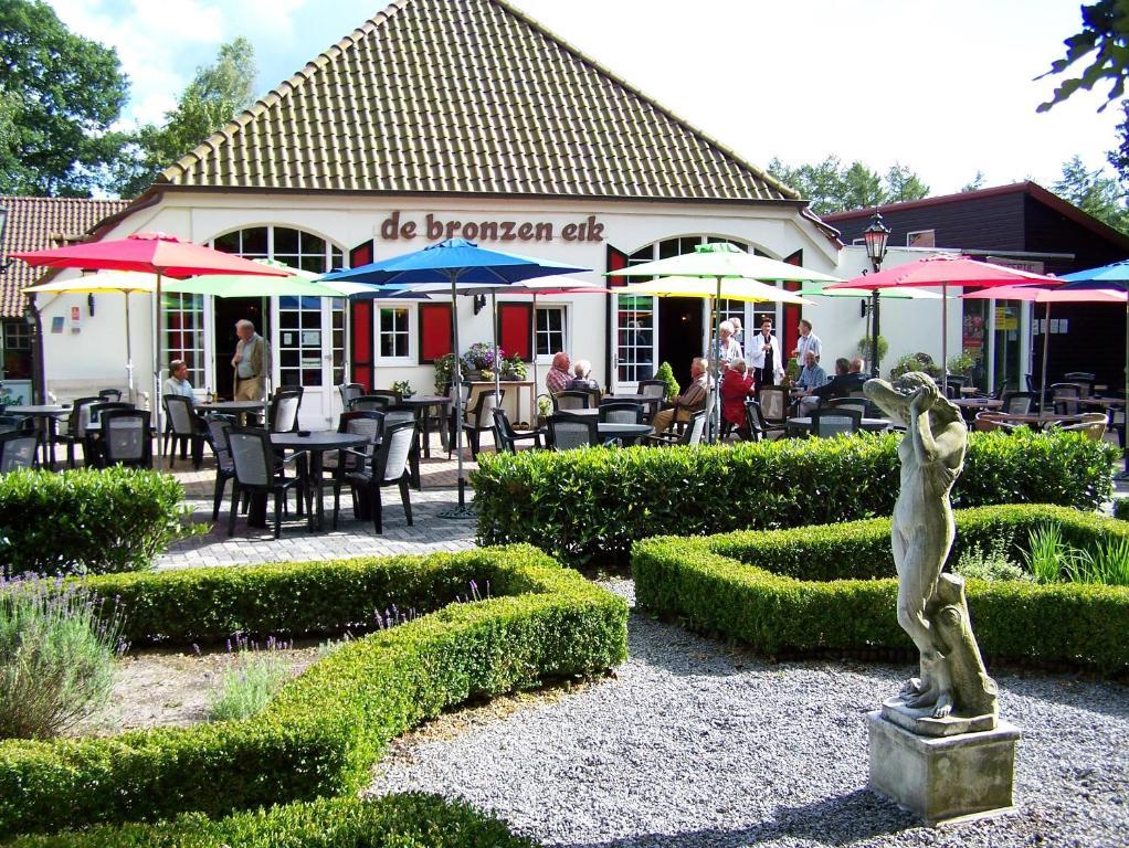 Vakantiepark De Bronzen Eik Sellingen المظهر الخارجي الصورة