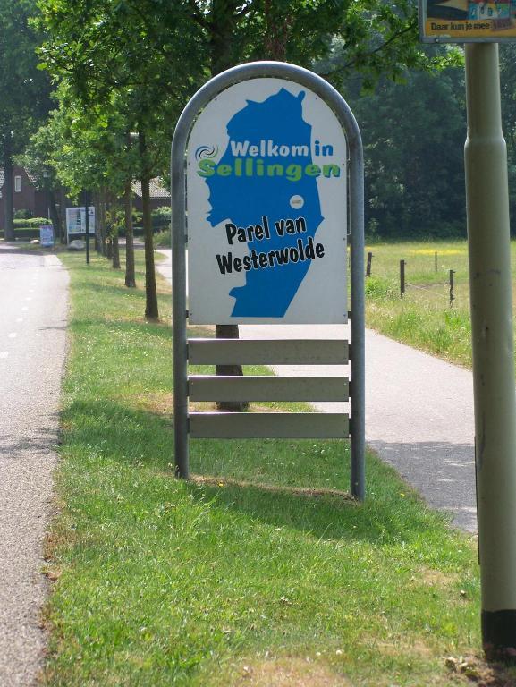Vakantiepark De Bronzen Eik Sellingen المظهر الخارجي الصورة