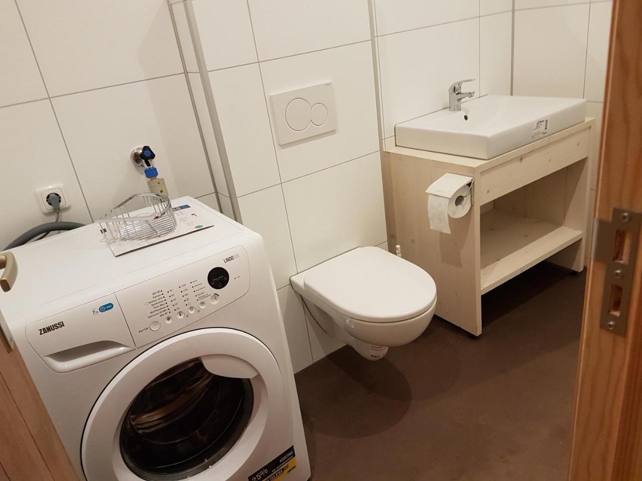 Vakantiepark De Bronzen Eik Sellingen المظهر الخارجي الصورة